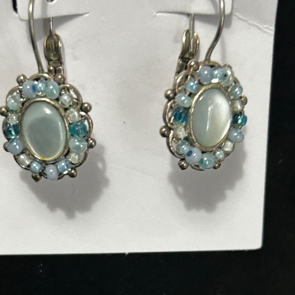 🎉HP🎉Vintage Liz Claiborne Aqua n Silver Drop Earrings
